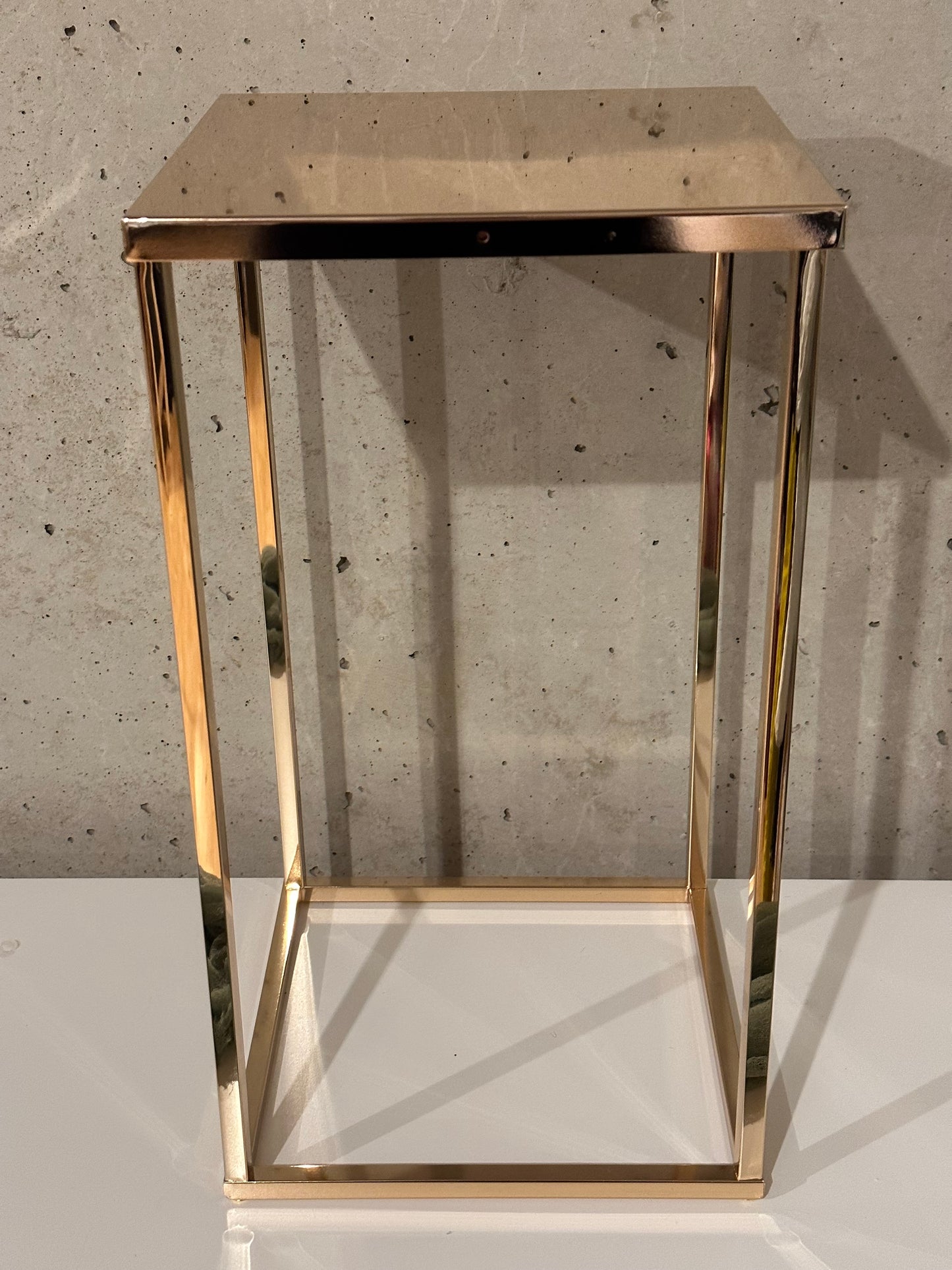 Steher gold für Blumen od Kerzen