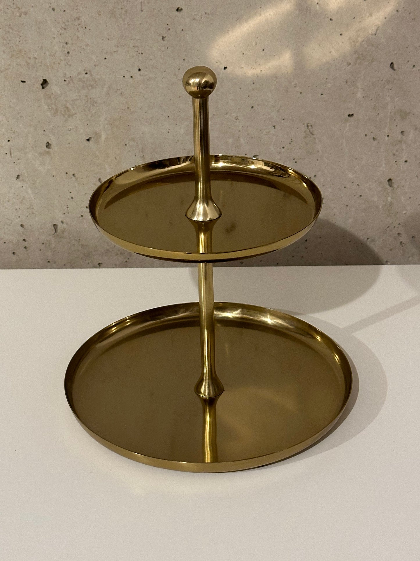 Etagere